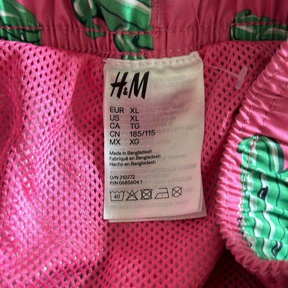 H&M MEN’S CROCODILE SWIM TRUNKS SIZE XL NWOT - Picture 6 of 6